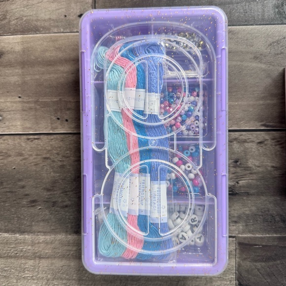 Mine 2 Design D.I.Y. Friendship Bracelet Making Kit - Picture 3 of 12